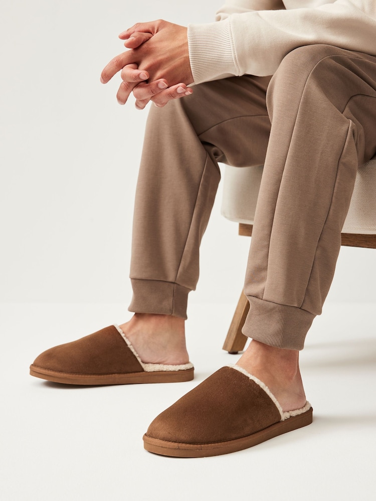 Marrón tostado - Pantuflas estilo chinelas con forro de borreguito - Imagen 1 de 5