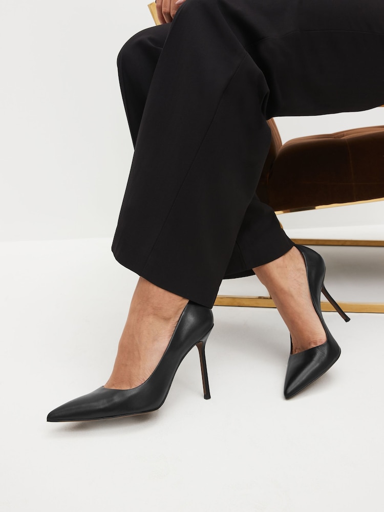 Preto - Premium Forever Comfort® Leather Point Toe Court Shoes - Imagem 1 de 1