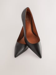 Preto - Sapatos de couro bico fino - Imagem 13 de 15