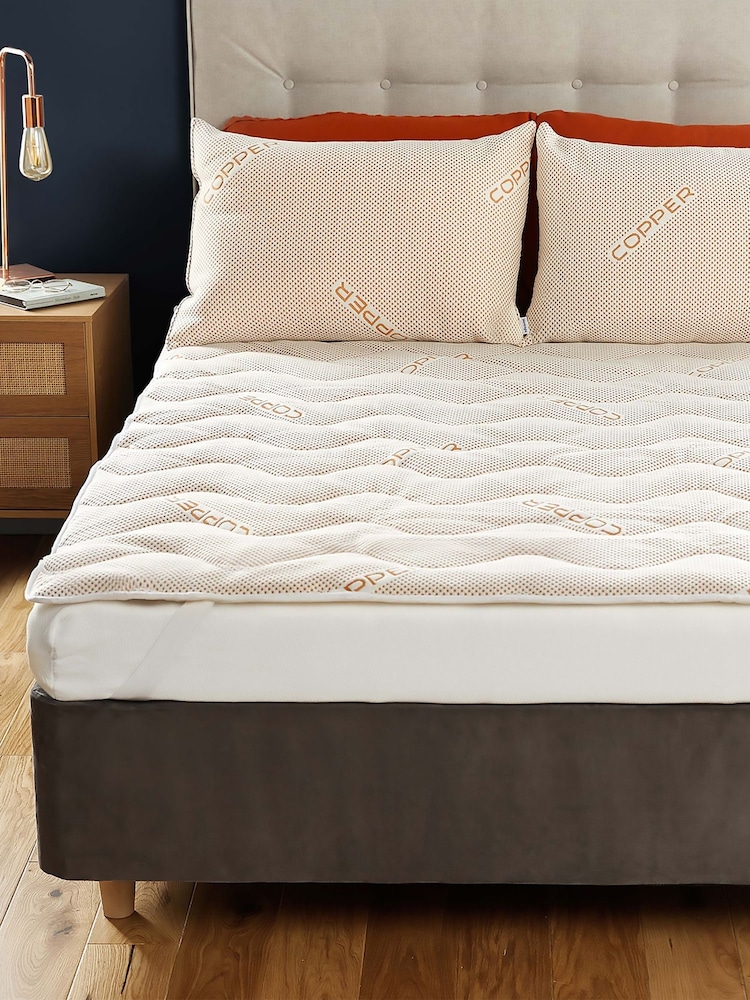 Silentnight White Wellbeing Copper Mattress Topper - Image 1 of 10