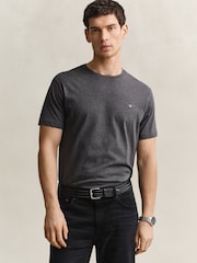 Gris - Camiseta logo escudo de GANT - Imagen 1 de 5