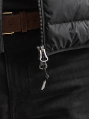 GANT Lightweight Down Jacket - Obraz 8 z 9