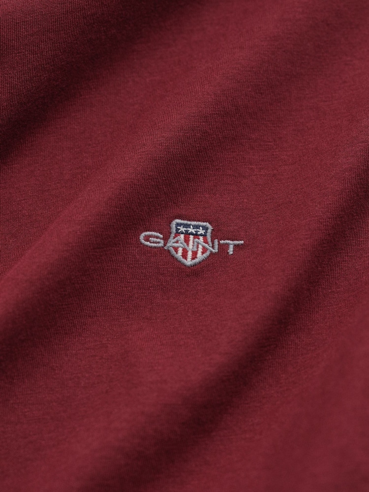 GANT Red Shield Logo T-Shirt - Image 6 of 6 GANT Red Shield Logo T-Shirt - Image 6 of 6