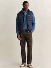 Modrá - GANT Lightweight Down Gilet - Obrázek 3 z 8
