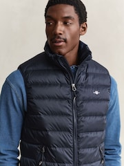 Modrá - GANT Lightweight Down Gilet - Obrázek 5 z 8
