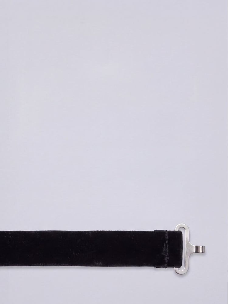 Brook Taverner Velvet Bow Tie - صورة 3 من 3
