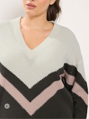 Yours Curve Brown V Neck Colourblock Jumper - Image 4 of 6