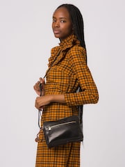 Conkca Drew Leather Cross-Body Bag - Image 6 of 6