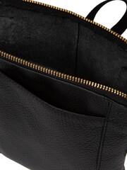 Pure Luxuries London Maisie Leather Cross-Body Bag - Image 4 of 5