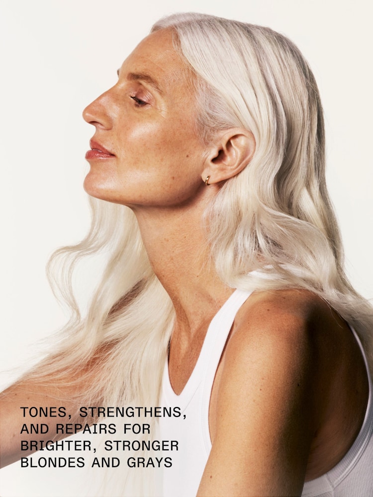 Olaplex No.4P Purple Toning Shampoo 250ml - Image 2 of 6 Olaplex No.4P Purple Toning Shampoo 250ml - Image 2 of 6