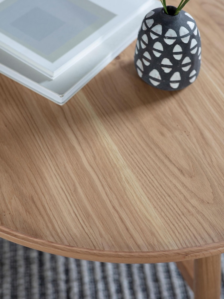 Gallery Home Brown Columbia Round Coffee Table - Image 3 of 3 Gallery Home Brown Columbia Round Coffee Table - Image 3 of 3