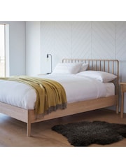 Gallery Home Light Wood Virginia Spindle Bed - Image 1 of 3