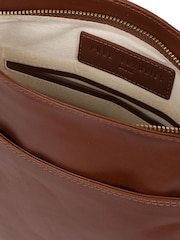 Pure Luxuries London Plumpton Leather Cross-Body Bag - Image 2 of 4