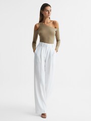 Reiss Khaki Rosie Asymmetric Off Shoulder Top - Image 3 of 6