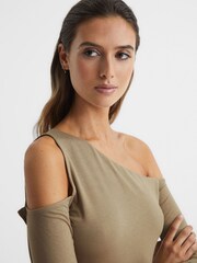 Reiss Khaki Rosie Asymmetric Off Shoulder Top - Image 4 of 6