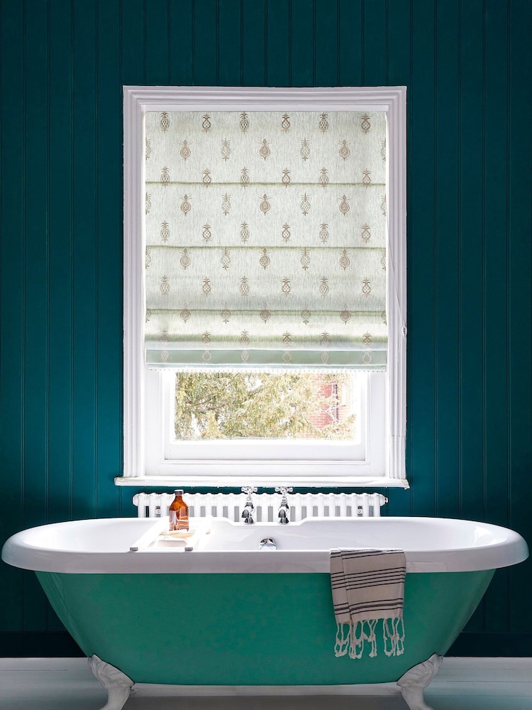 Sanderson Newby Green Waterbased Eggshell Paint - Image 2 of 3