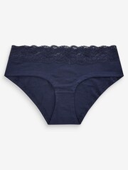 Cream/Marineblau - Slips aus Baumwollmischung mit Spitzenbesatz im 4er-Pack - Bild 8 von 8