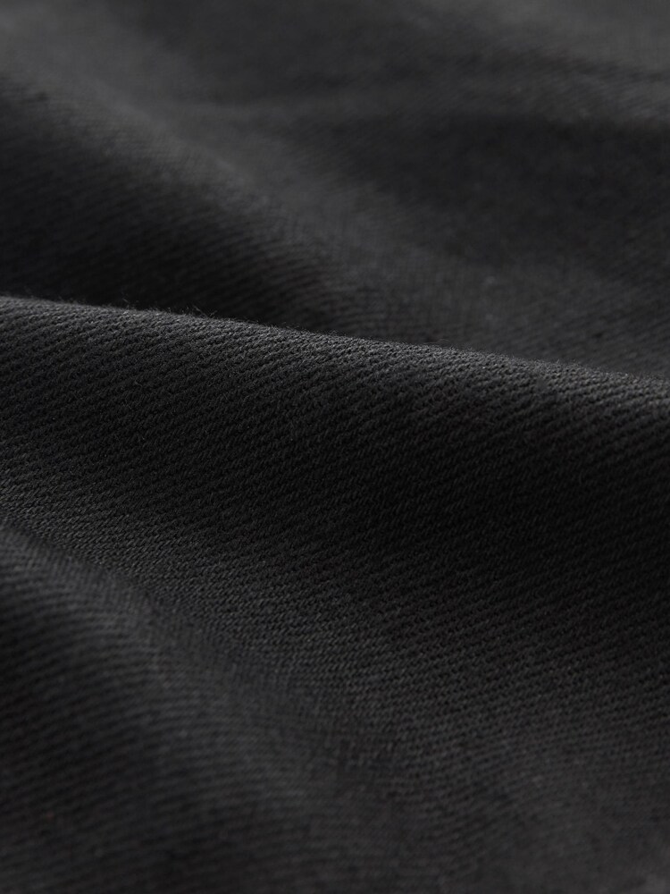 Schwarz - Jeans mit engem Schnitt - Bild 6 von 6 Schwarz - Jeans mit engem Schnitt - Bild 6 von 6