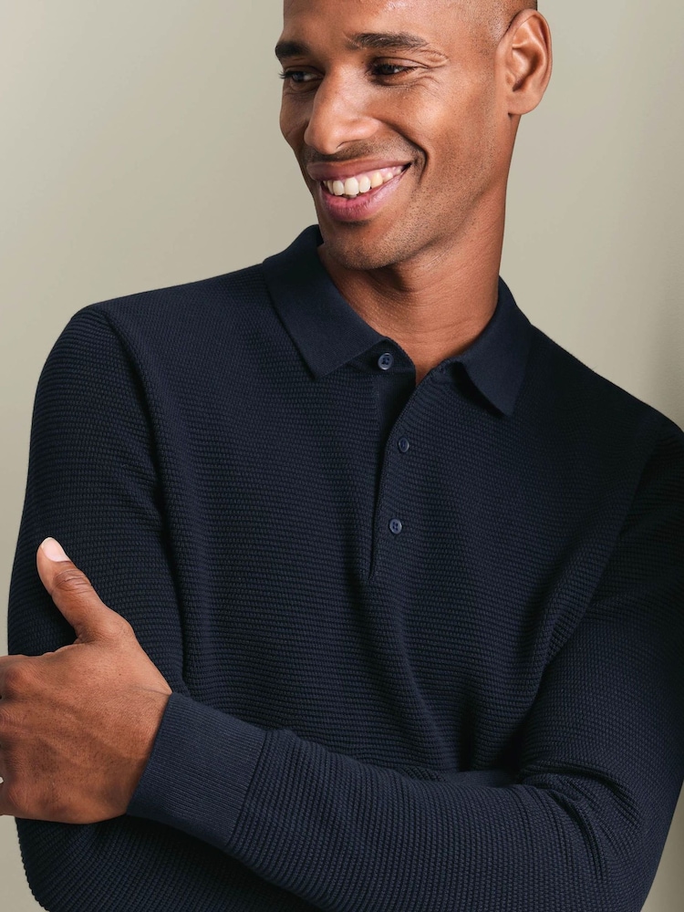 Granatowy - Bawełniana koszulka polo Charles Tyrwhitt z teksturowanej dzianiny z długim rękawem - Obraz 2 z 5 Granatowy - Bawełniana koszulka polo Charles Tyrwhitt z teksturowanej dzianiny z długim rękawem - Obraz 2 z 5