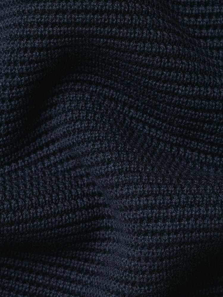 Granatowy - Bawełniana koszulka polo Charles Tyrwhitt z teksturowanej dzianiny z długim rękawem - Obraz 5 z 5 Granatowy - Bawełniana koszulka polo Charles Tyrwhitt z teksturowanej dzianiny z długim rękawem - Obraz 5 z 5