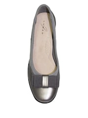 Lunar Deacon Comfort Shoes - Image 2 of 5