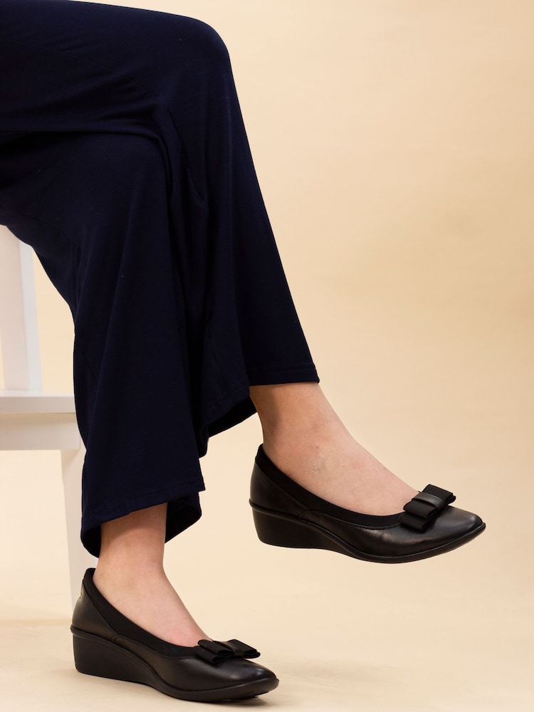 Lunar Deacon Comfort Shoes - Image 1 of 5