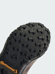 adidas Purple Terrex Mid Gore-Tex Hiking Shoes - Image 3 of 4