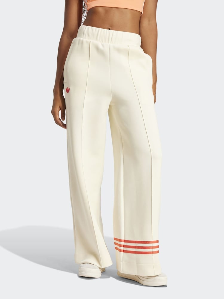 adidas Originals White Adicolor Neuclassics Track Tracksuit Bottoms - Image 1 of 6 adidas Originals White Adicolor Neuclassics Track Tracksuit Bottoms - Image 1 of 6