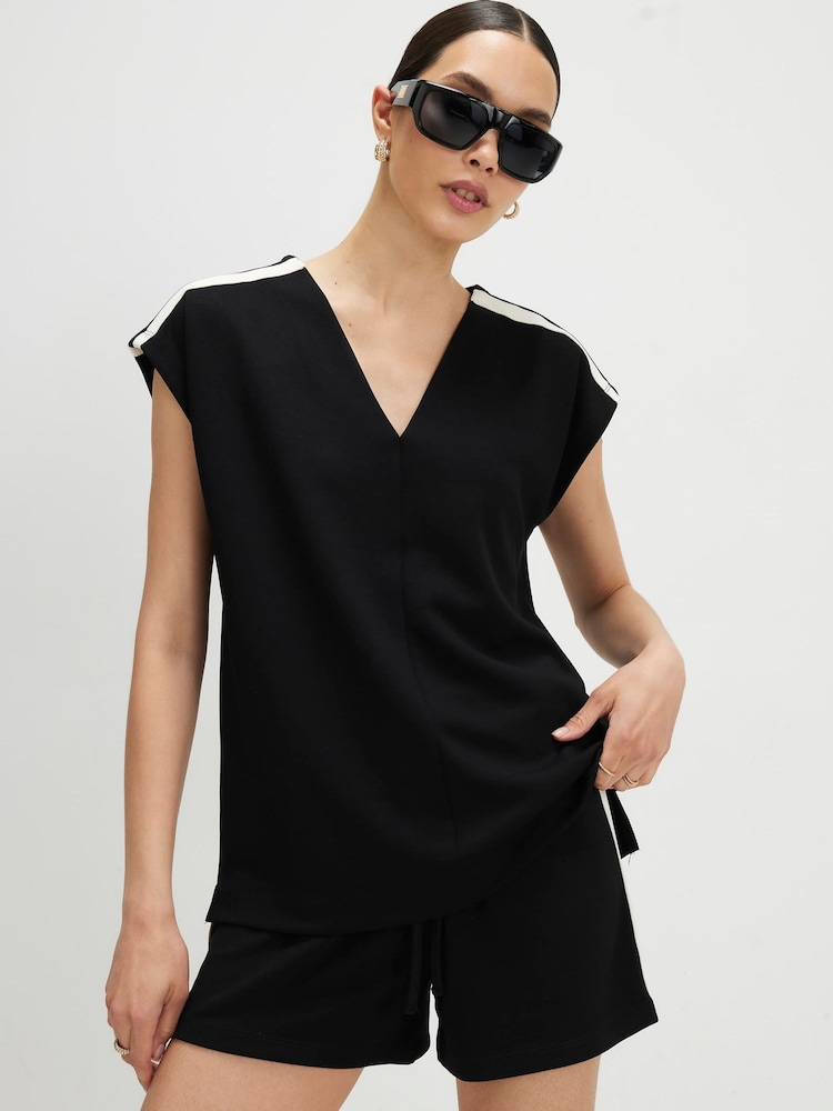 River Island Black Short Sleeve Stripe V-Neck T-Shirt - Image 1 of 4