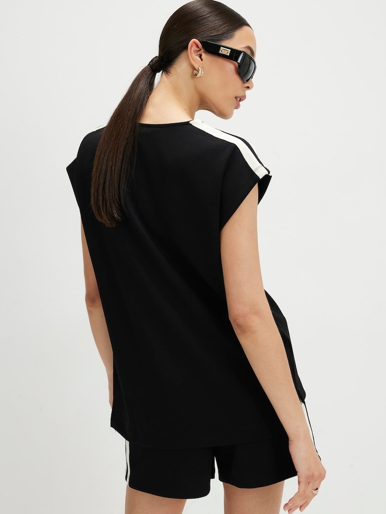 River Island Black Short Sleeve Stripe V-Neck T-Shirt - Image 2 of 4
