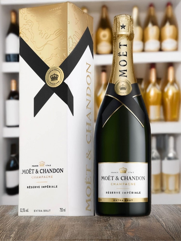 Le Bon Vin Moet & Chandon Reserve Imperial Champagne - Image 1 of 1 Le Bon Vin Moet & Chandon Reserve Imperial Champagne - Image 1 of 1