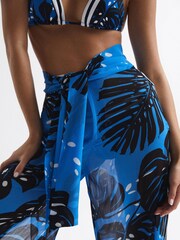Reiss Blue Ginnie Printed Resort Trousers - Image 6 of 7