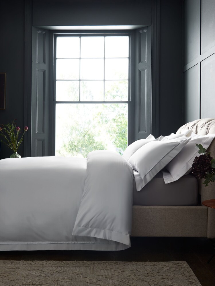 Silver Grey Collection Luxe 1000 Thread Count 100% Cotton Sateen Oxford Luxury Duvet Cover and Pillowcase Set - Image 2 of 5