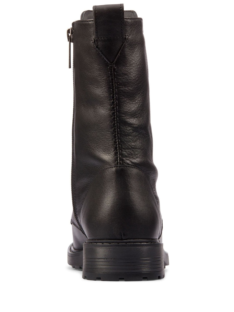 Clarks Wide Fit (E) Leather Orinoco2 Boots - Image 6 of 7
