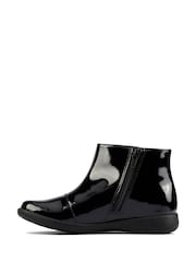 Черные лакированные ботинки с отделкой "радуга" Clarks - Изображение 3 из 8