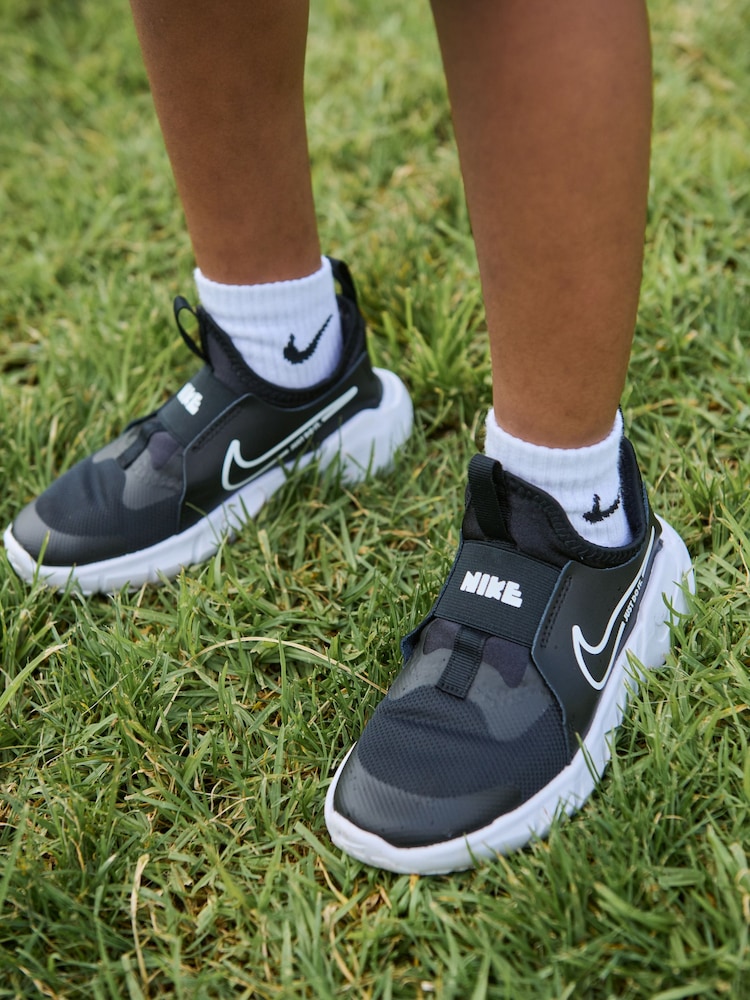 Nike Black/White Flex Runner 2 Junior Trainers - Image 1 of 13