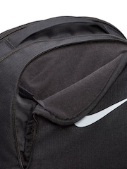 Negro - Mochila Nike Brasilia 9.5 para entrenamiento (mediana, 24 l) - Imagen 6 de 10