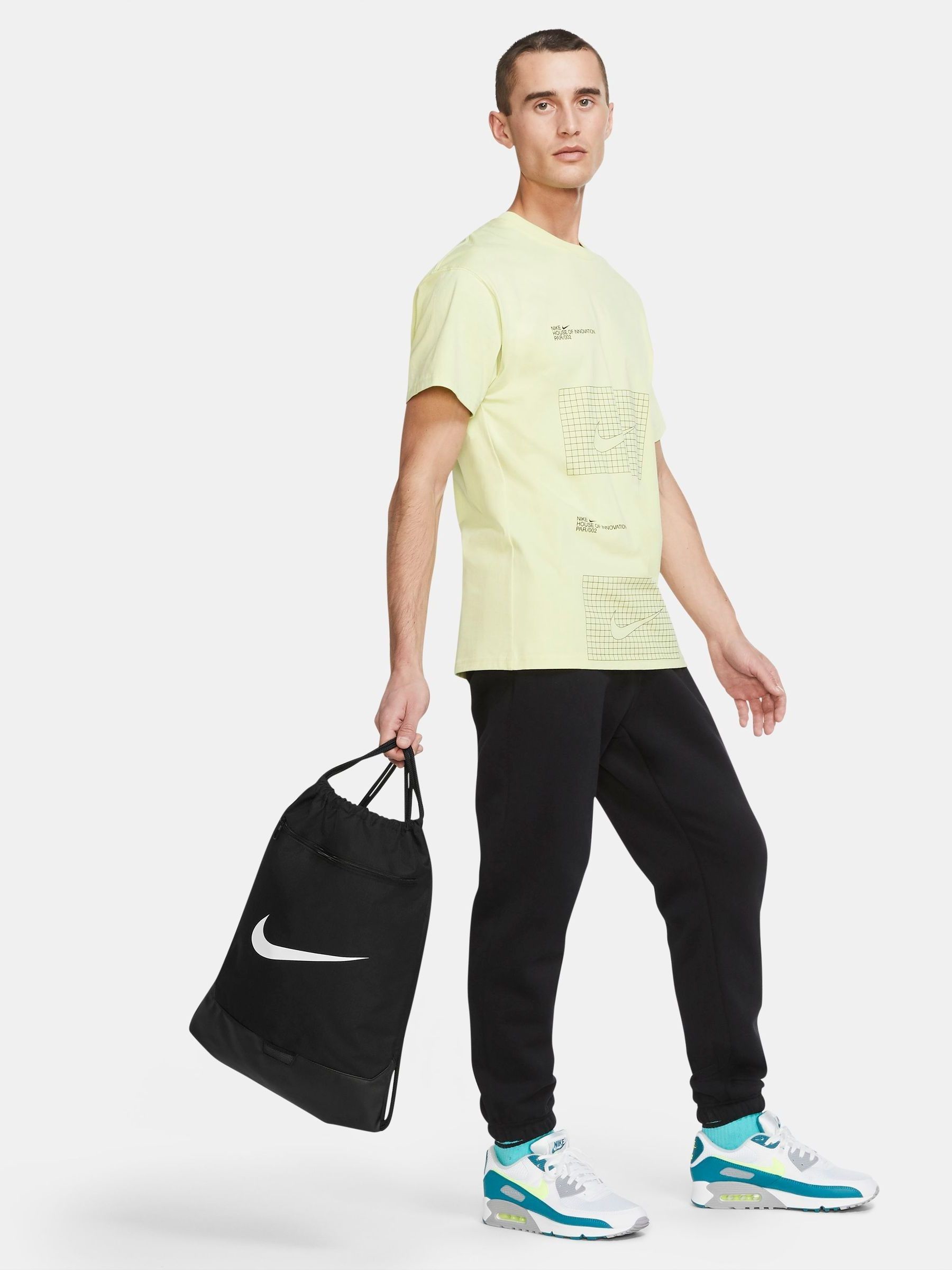 black nike drawstring bag