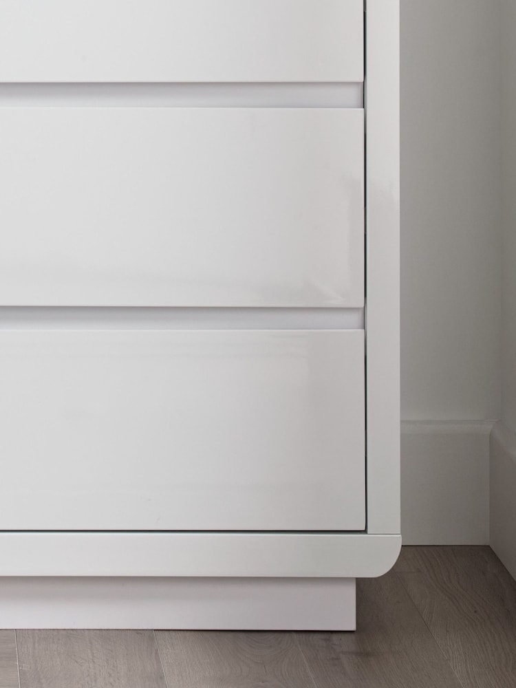 time4sleep White Marlow High Gloss Four Drawers Chest - Image 3 of 3