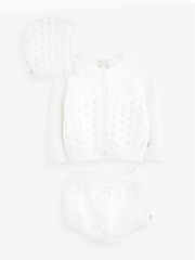 Blanco - Conjunto de regalo de 3 piezas de punto calado de algodón 100 % de The Little Tailor - Imagen 2 de 5