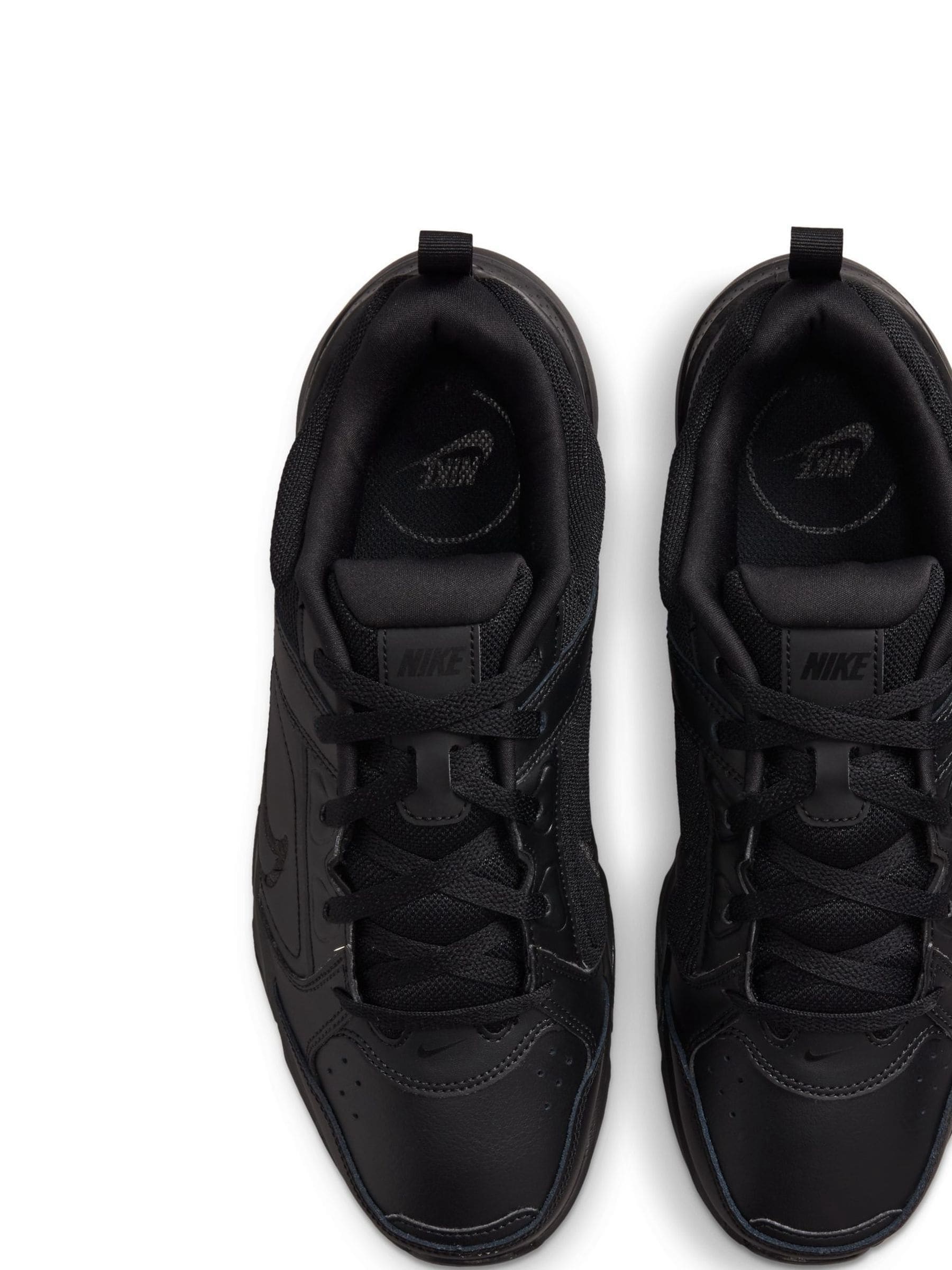All black gym trainers discount