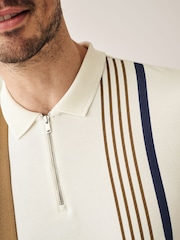 Светло-бежевый/светло-коричневый - Short Sleeve Black/Tan Brown Vertical Block Polo Shirt - Image 4 of 6