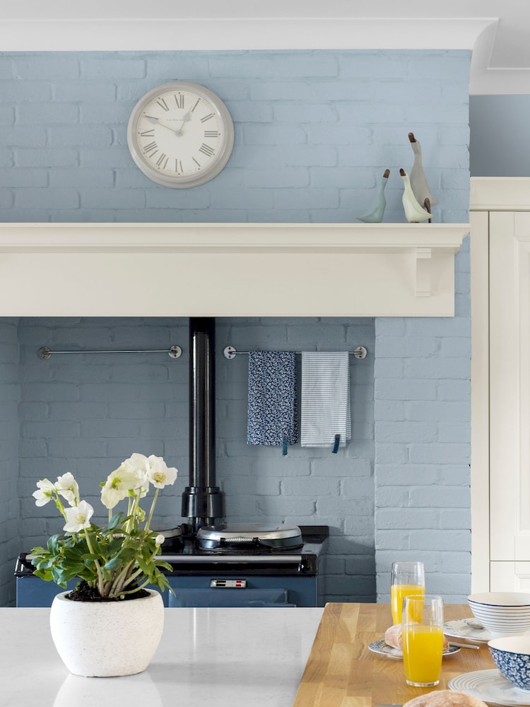 Laura Ashley Chalk Blue 2.5 Litre Kitchen And Bathroom Paint - Image 1 of 4