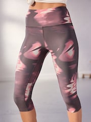 Black Active Sports Sculpting Capri Leggings - Image 4 of 8