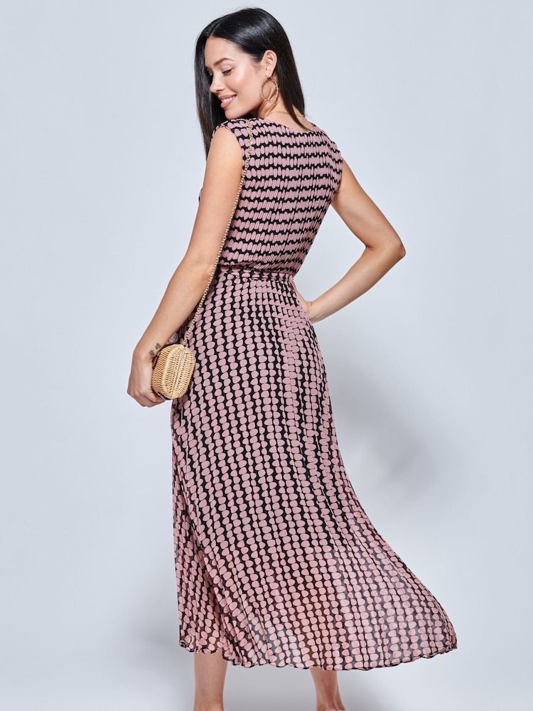 Jolie Moi Plissiertes Maxikleid aus Chiffon mit Stufensaum - Bild 2 von 5 Jolie Moi Plissiertes Maxikleid aus Chiffon mit Stufensaum - Bild 2 von 5