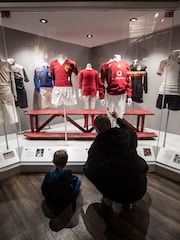 Virgin Experience Days Manchester United Stadium Tour Two Adults - Image 2 of 4
