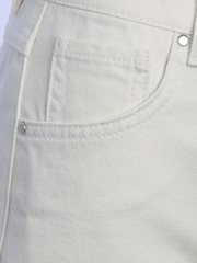 Sonder Studio Cream Denim Shorts - Image 5 of 5