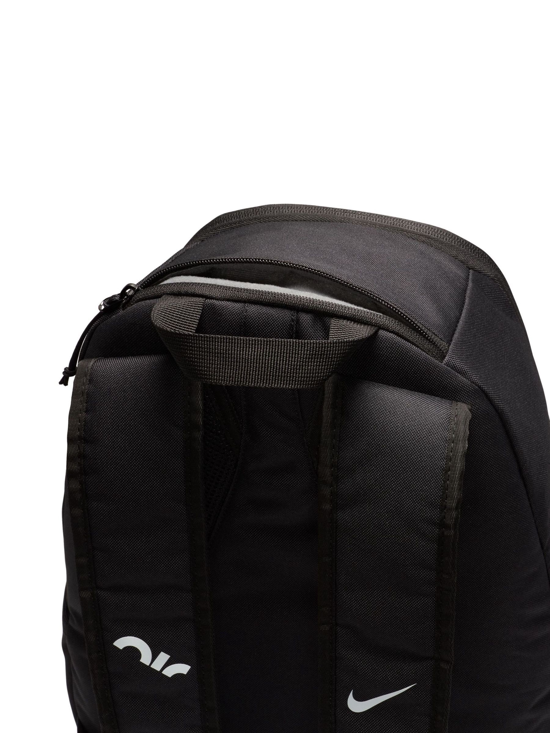 Black nike air bag best sale