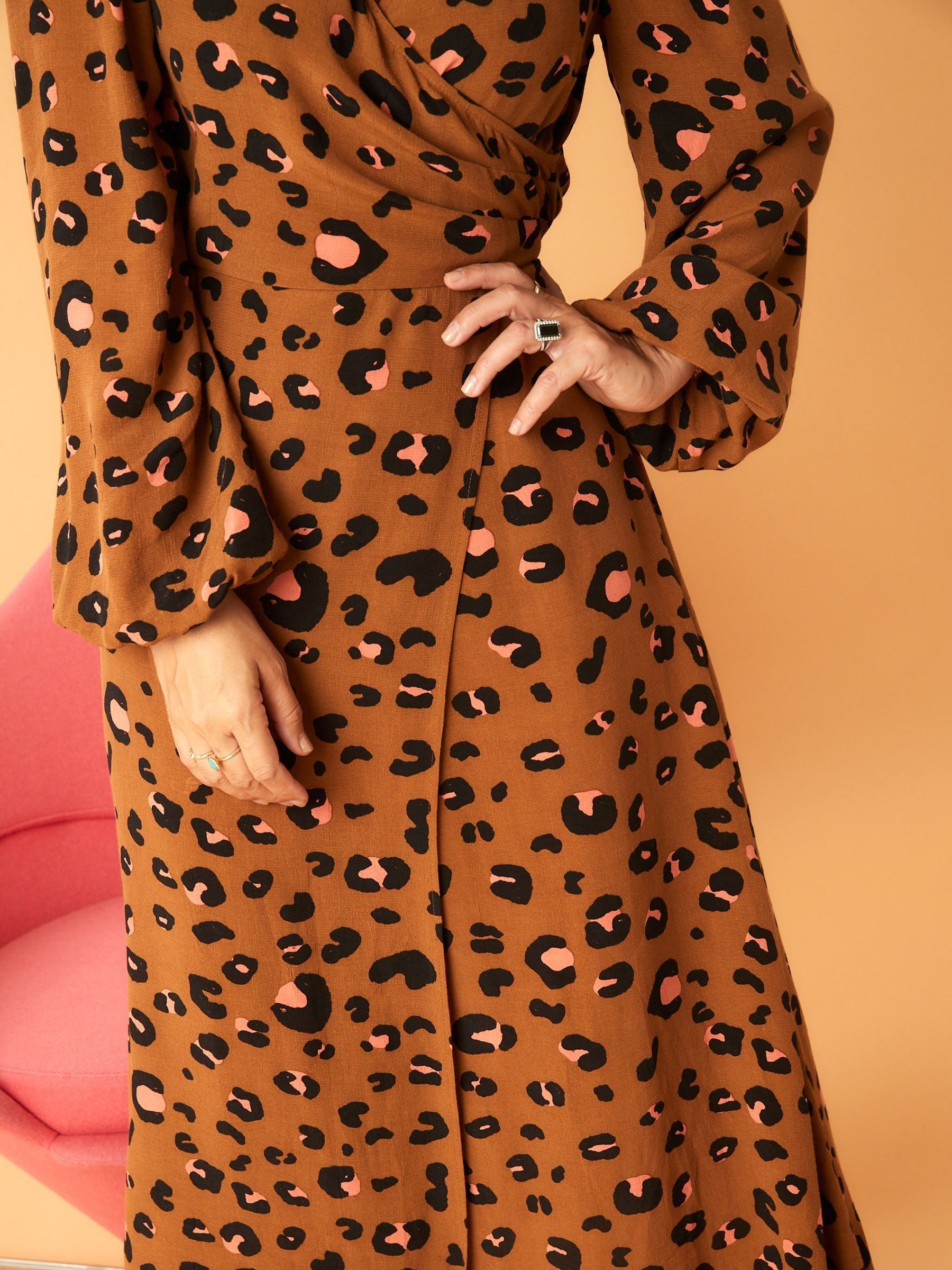 Animal print midi wrap dress 2025