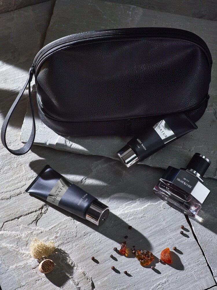 Signature Eau De Toilette and Wash Bag Gift Set - Image 2 of 2